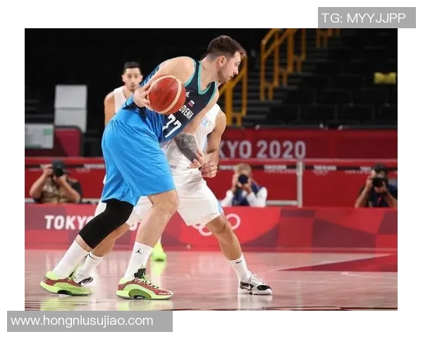 乌克兰与斯洛文尼亚的足球较量谁能在赛场上笑到最后