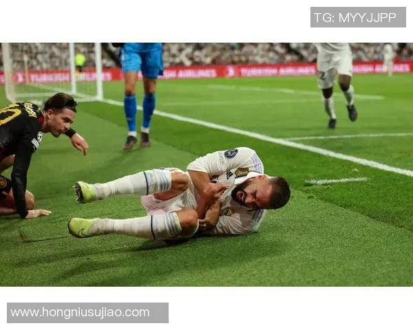 恒大与建业对决裁判表现引发争议球迷热议判罚公正性